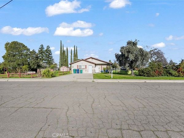 13180 Jackson, Le Grand, CA 95333