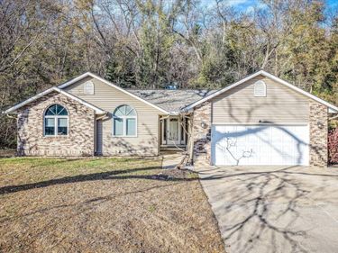 10724 OAK PARK Lane, BLAIR, NE 68008