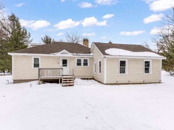 4472 W Higgins Lake Drive, Roscommon, MI 48653