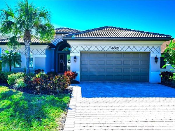 10505 Valencia Lakes DR, BONITA SPRINGS, FL 34135