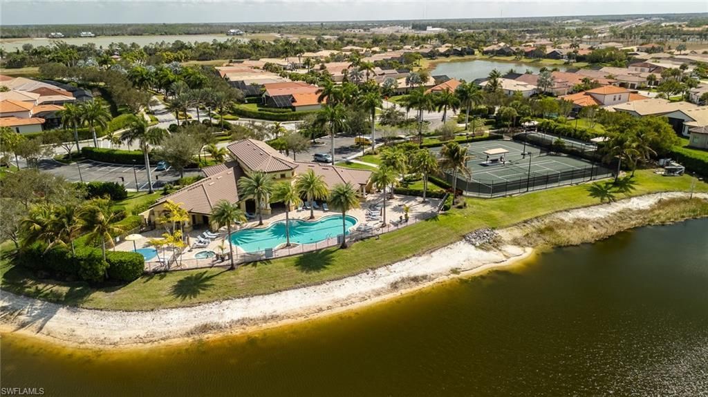 10505 Valencia Lakes Dr, Bonita Springs, FL 34135 Photo