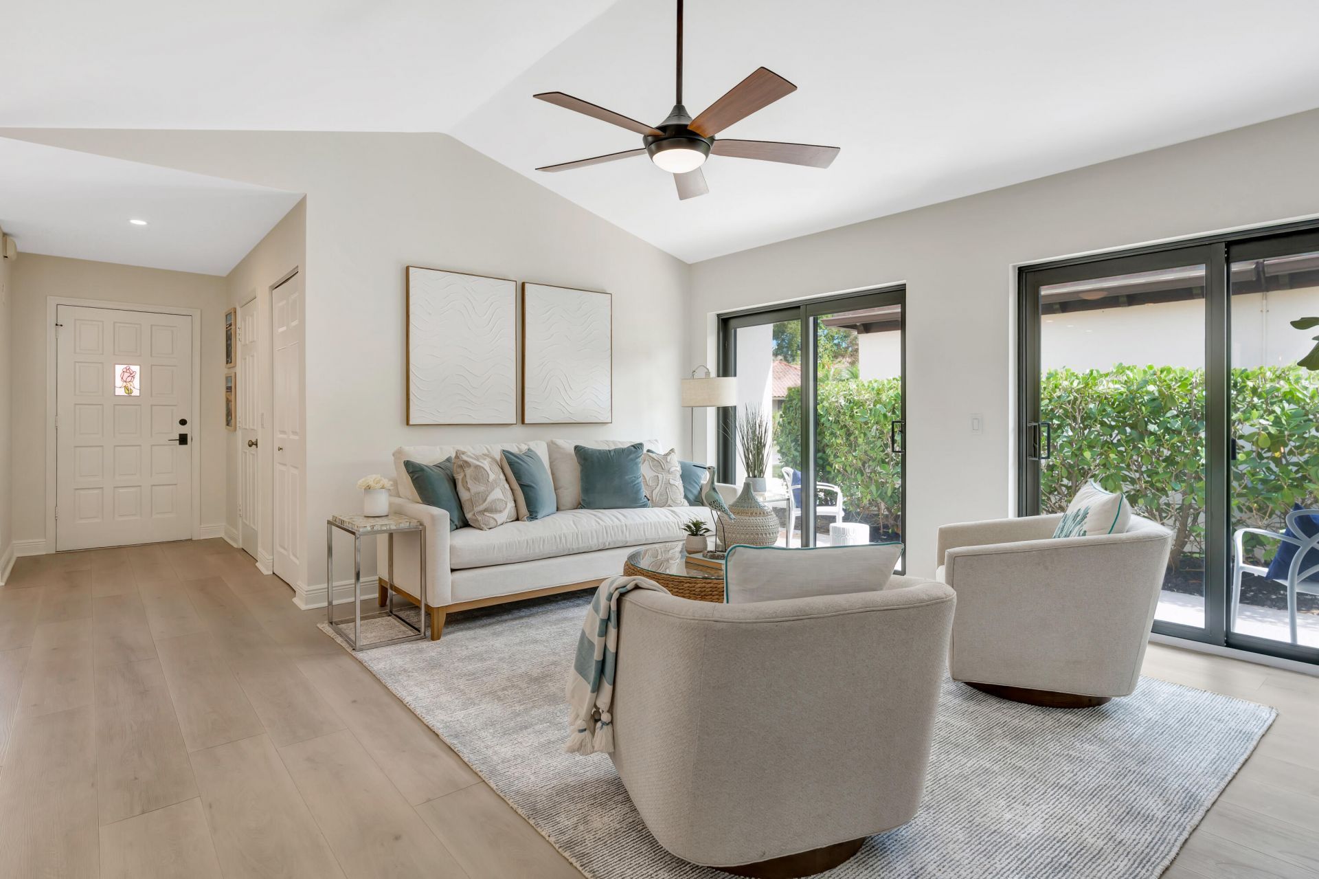 1472 Via Cameron, Jupiter, FL 33477 Photo