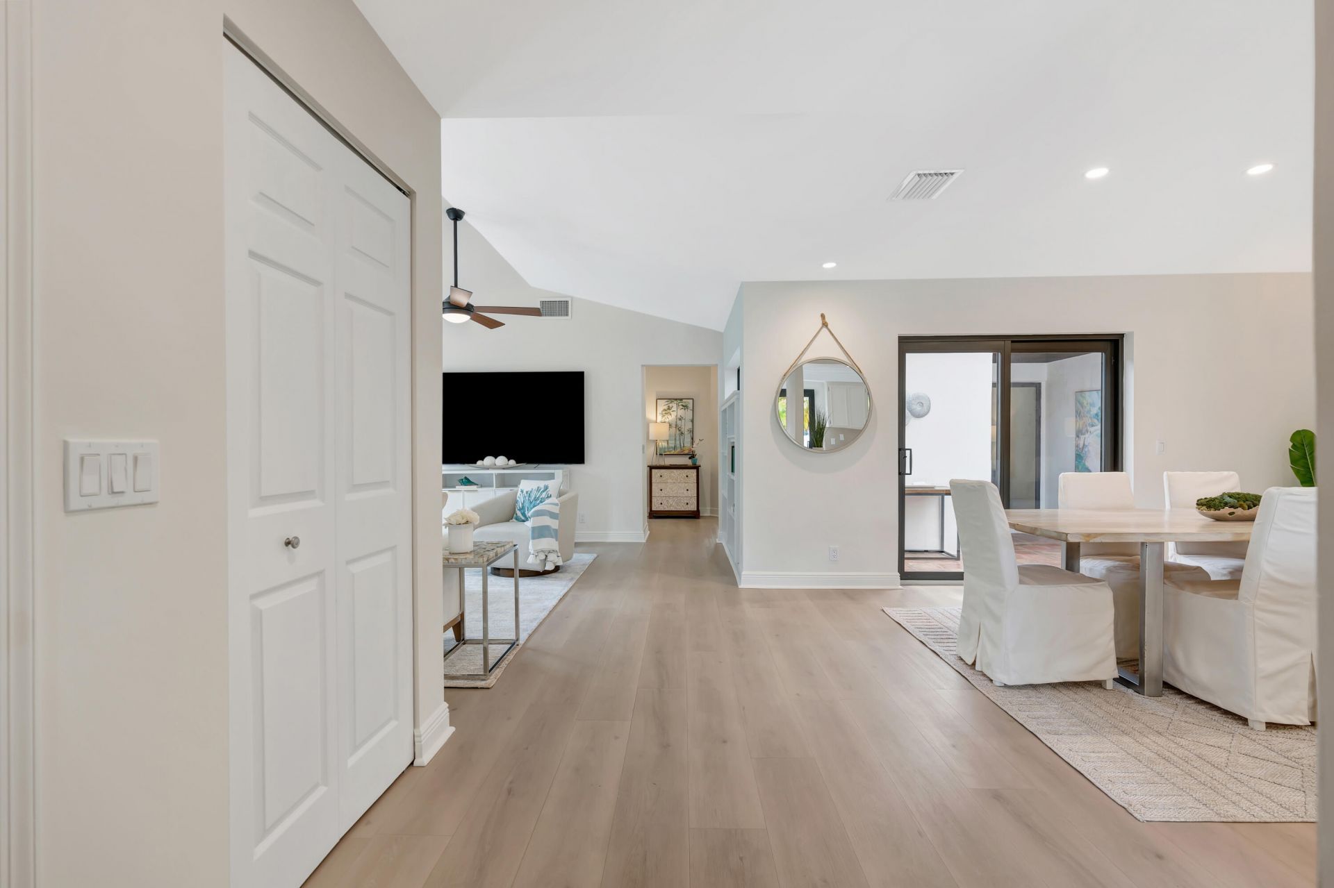 1472 Via Cameron, Jupiter, FL 33477 Photo