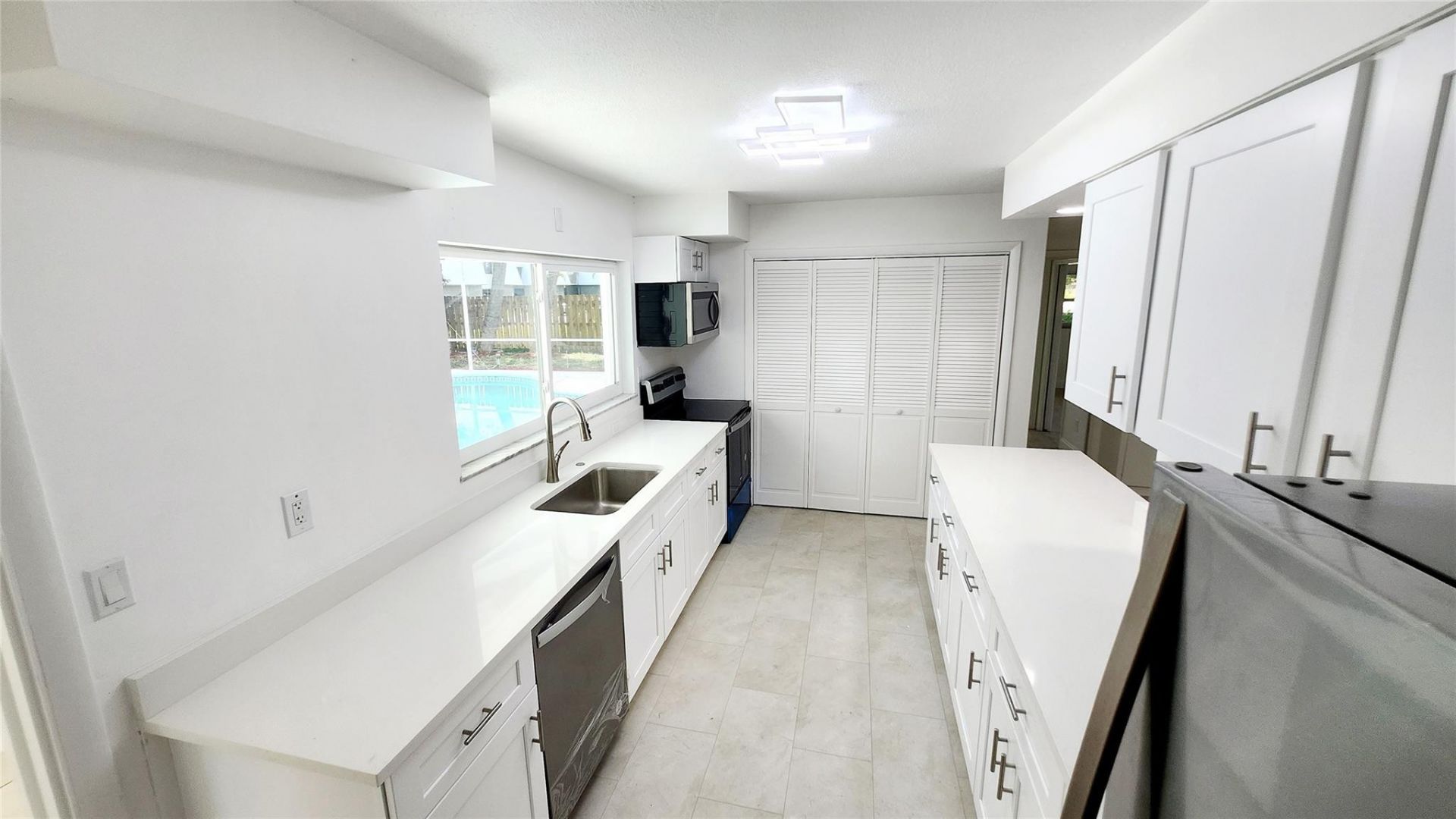 1715 York Court, Fort Pierce, FL 34982 Photo
