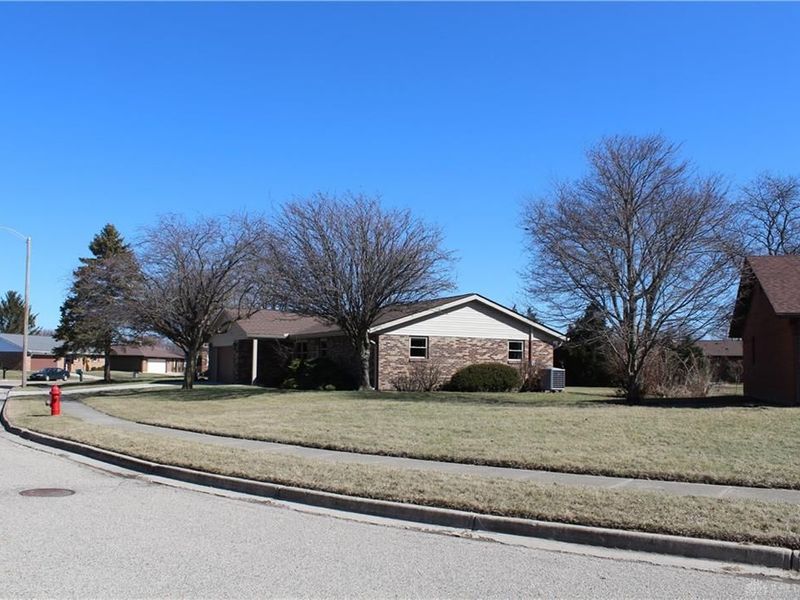 433 Edgebrook Avenue, Brookville, OH 45309 Photo 4