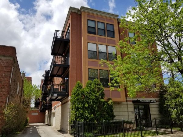 3944 N Claremont Avenue , Unit 306, Chicago, IL 60618