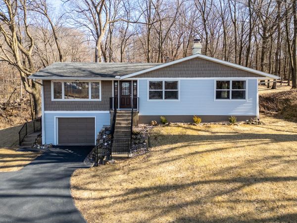 1102 S High Street, Port Byron, IL 61275