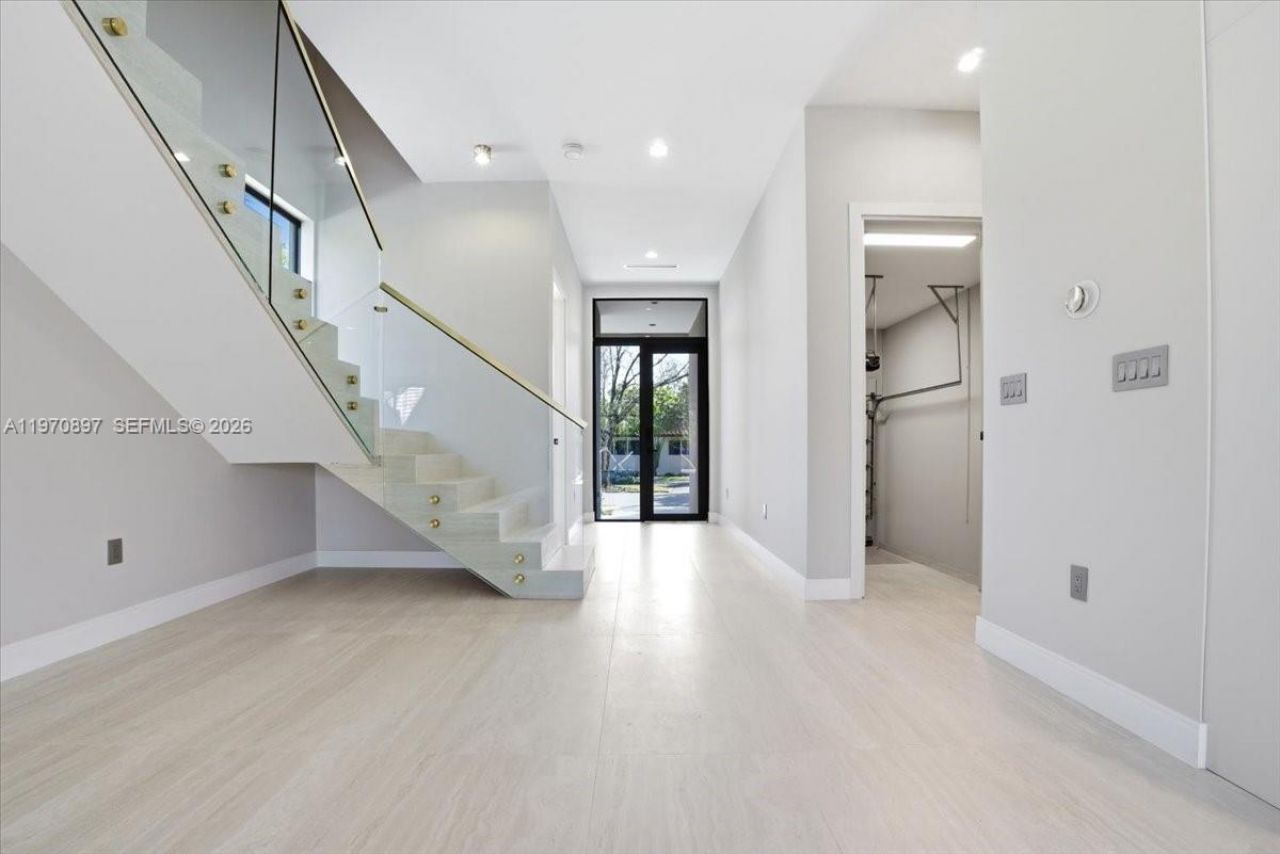 1637 Monroe St , Hollywood, FL 33020 Photo