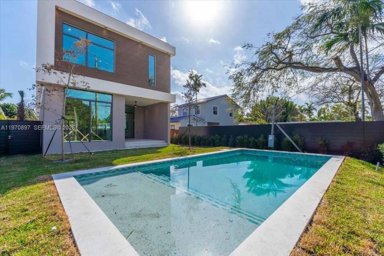 1637 Monroe St , Hollywood, FL 33020 Photo