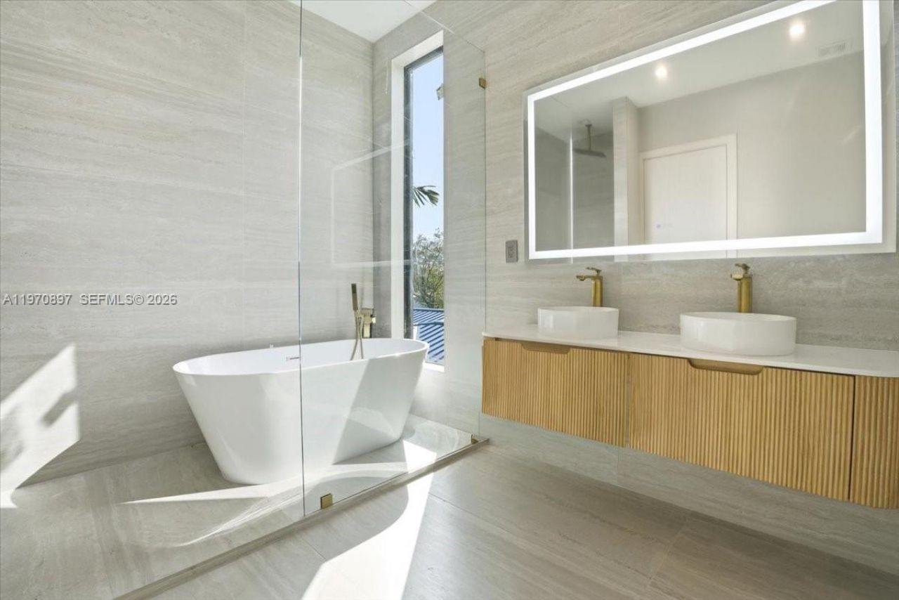 1637 Monroe St, Hollywood, FL 33020 Photo