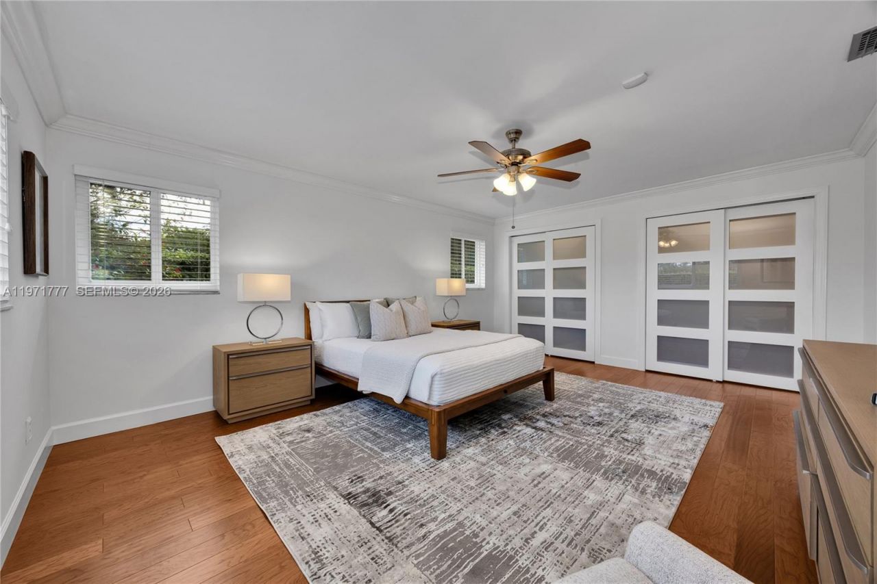 5680 SW 86th St, Miami, FL 33143 Photo