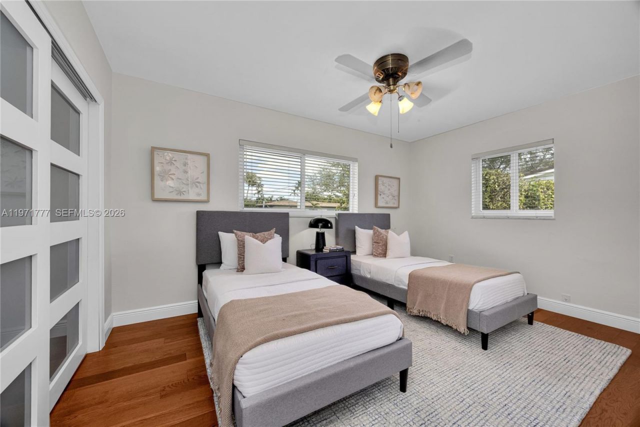 5680 SW 86th St, Miami, FL 33143 Photo