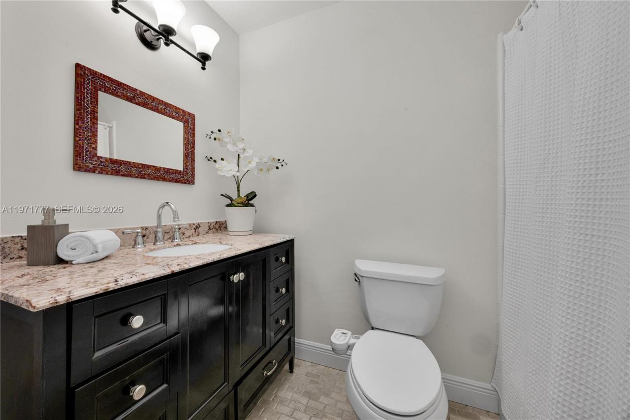 5680 SW 86th St, Miami, FL 33143 Photo