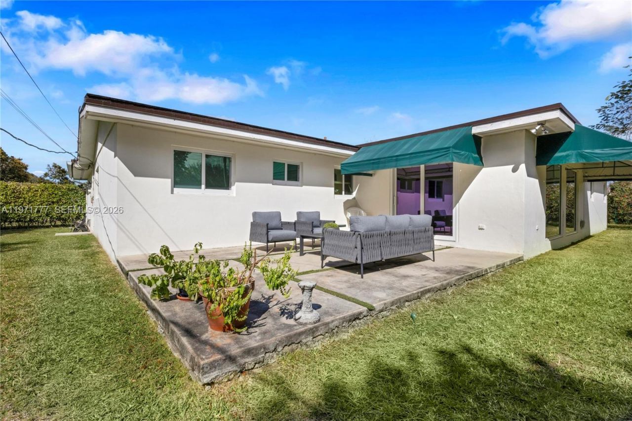 5680 SW 86th St, Miami, FL 33143 Photo