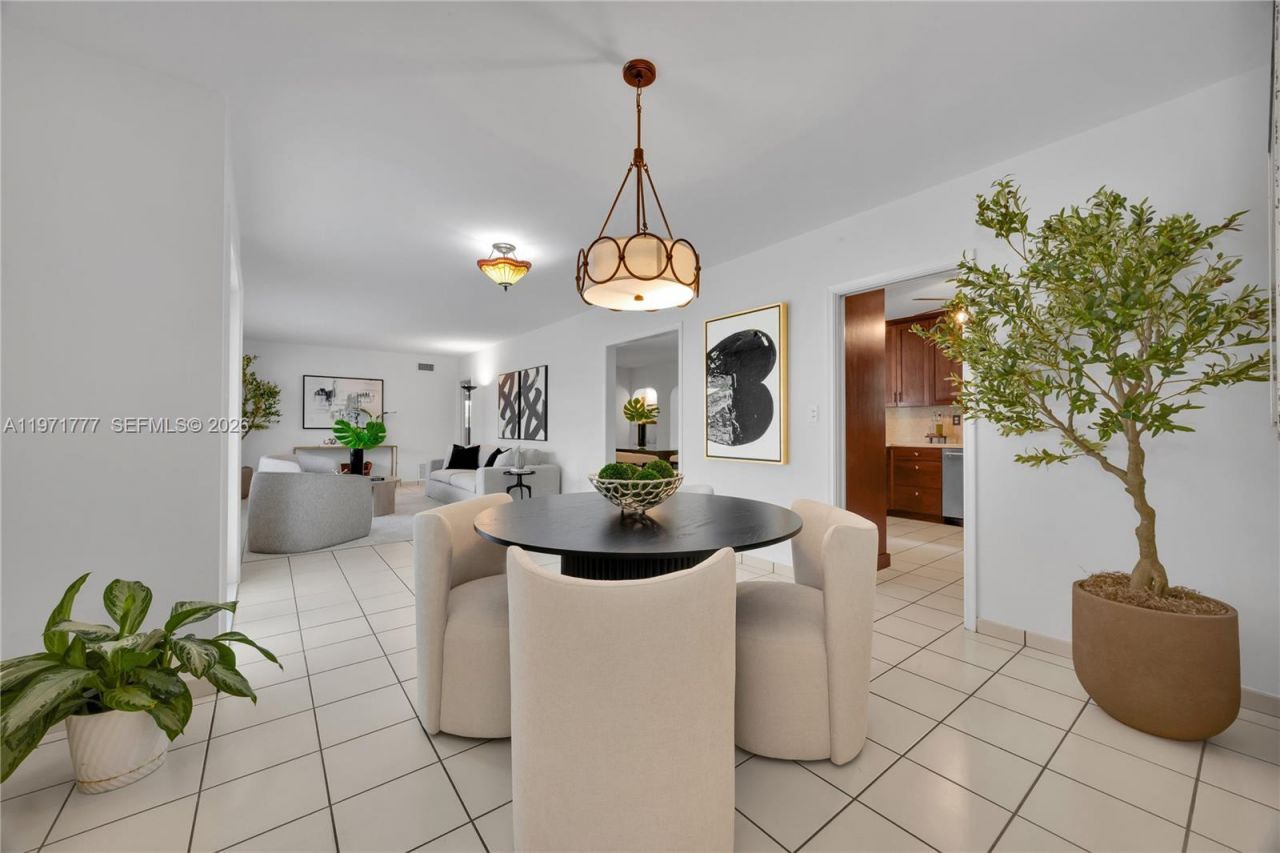 5680 SW 86th St, Miami, FL 33143 Photo