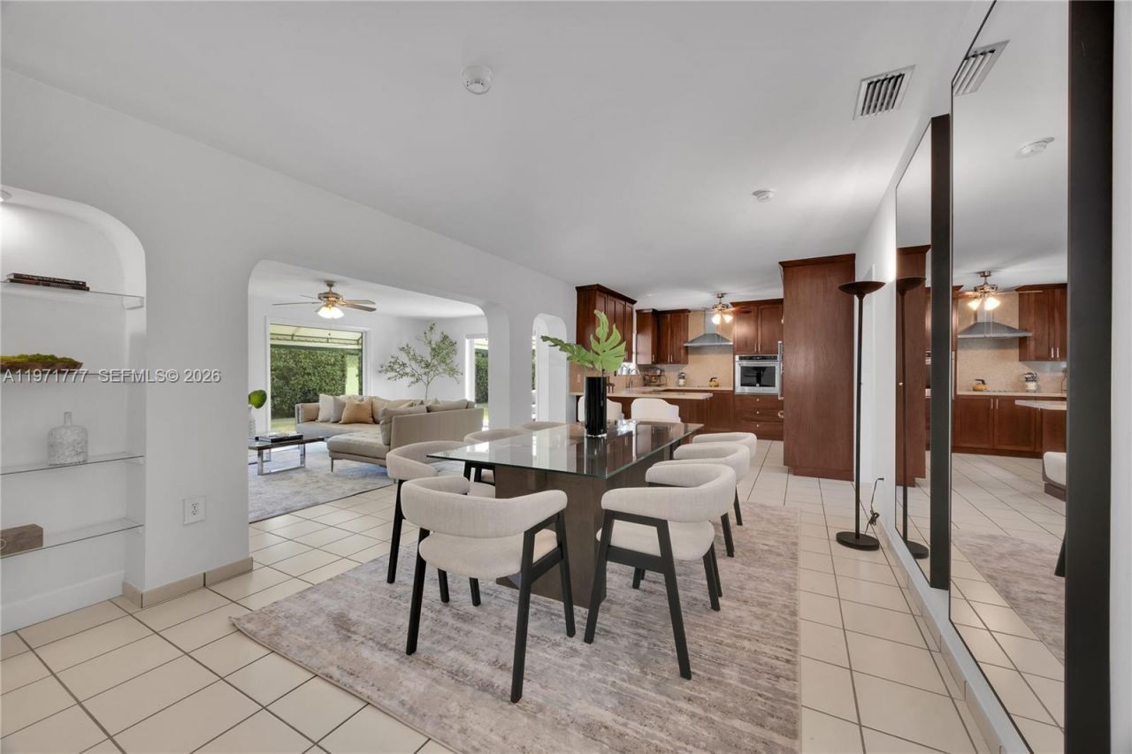 5680 SW 86th St, Miami, FL 33143 Photo