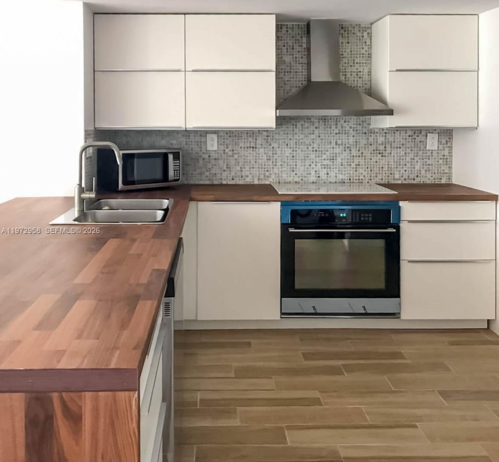 1925 NE Brickell Ave, Unit 1703, Miami, FL 33129 Photo