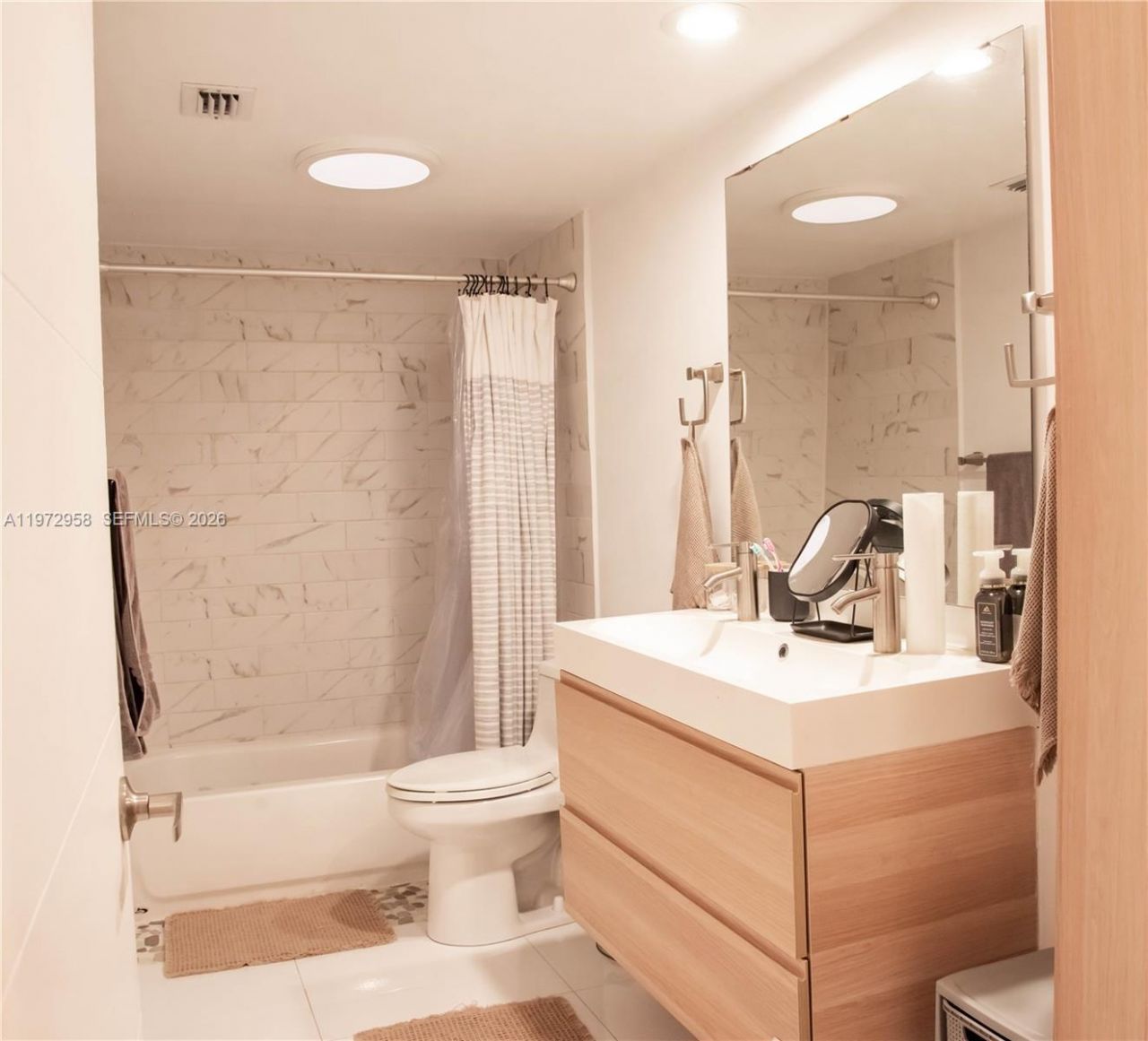 1925 NE Brickell Ave, Unit 1703, Miami, FL 33129 Photo