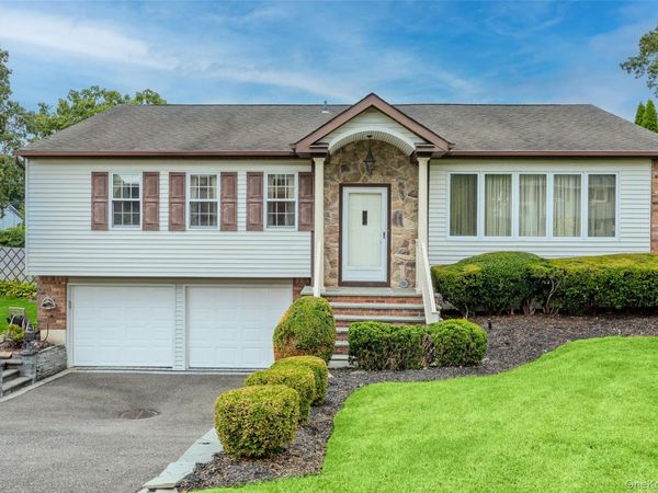 3 Louis Place , Nesconset, NY 11767