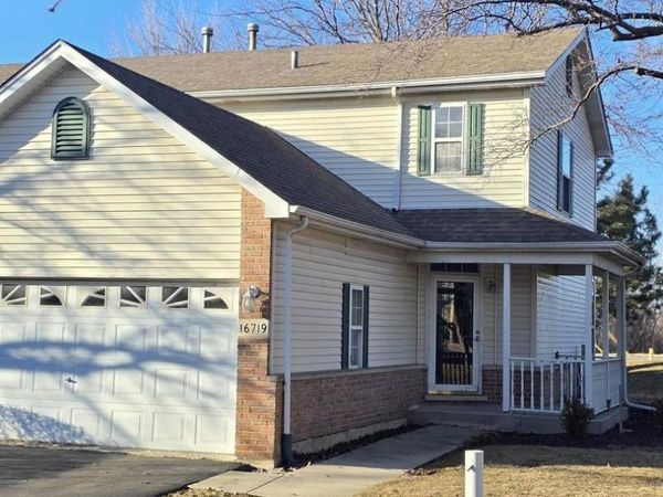16719 S Sunset Ridge Court, Lockport, IL 60441