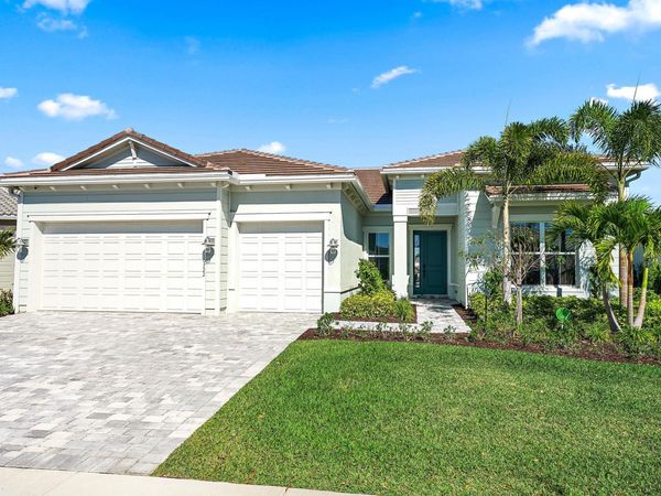 10722 Stellar Circle, Palm Beach Gardens, FL 33412