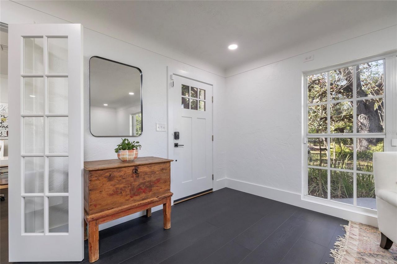 1433 Park Street N, Saint Petersburg, FL 33710 Photo