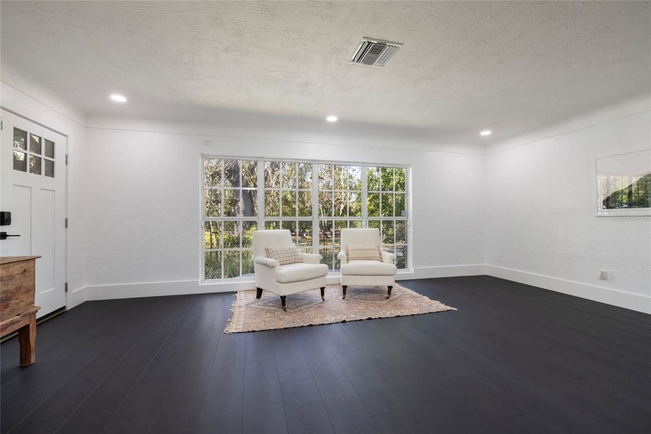 1433 Park Street N, Saint Petersburg, FL 33710 Photo