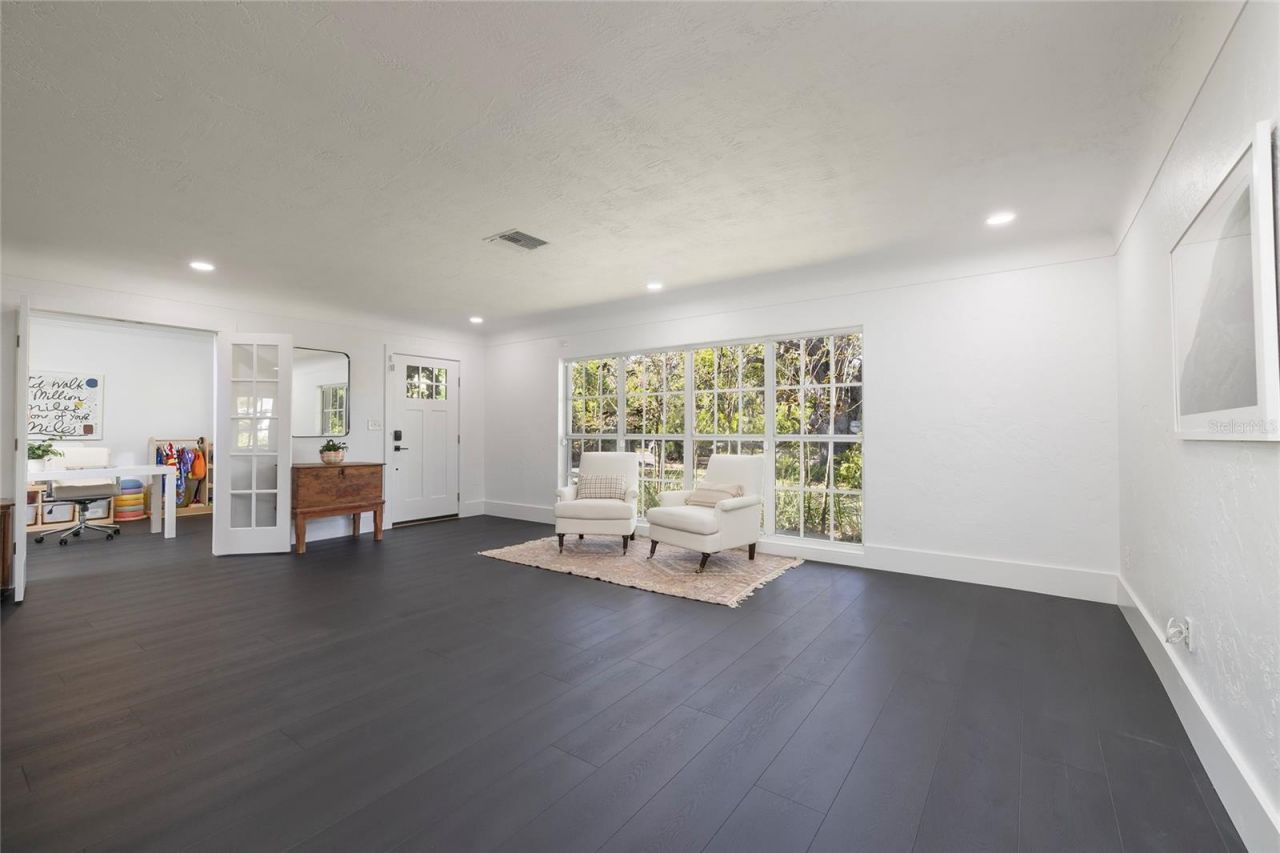 1433 Park Street N, Saint Petersburg, FL 33710 Photo