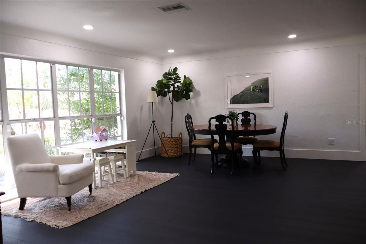 1433 Park Street N, Saint Petersburg, FL 33710 Photo