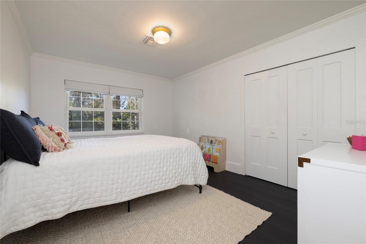 1433 Park Street N, Saint Petersburg, FL 33710 Photo