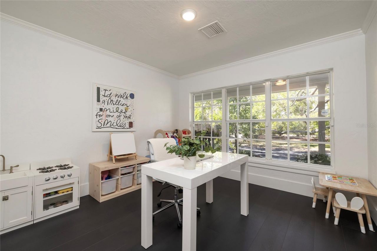 1433 Park Street N, Saint Petersburg, FL 33710 Photo