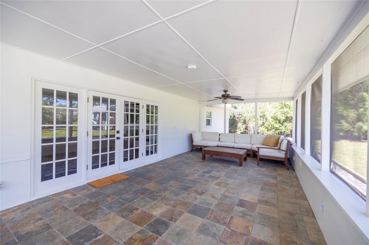 1433 Park Street N, Saint Petersburg, FL 33710 Photo