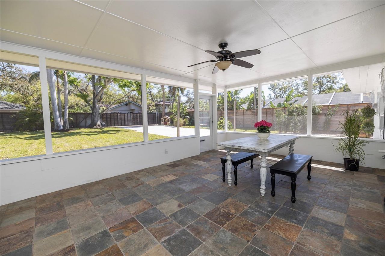 1433 Park Street N, Saint Petersburg, FL 33710 Photo