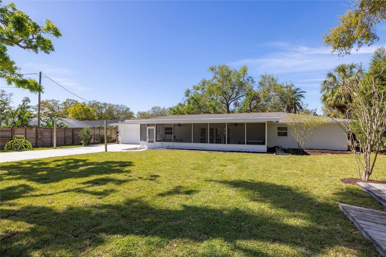 1433 Park Street N, Saint Petersburg, FL 33710 Photo