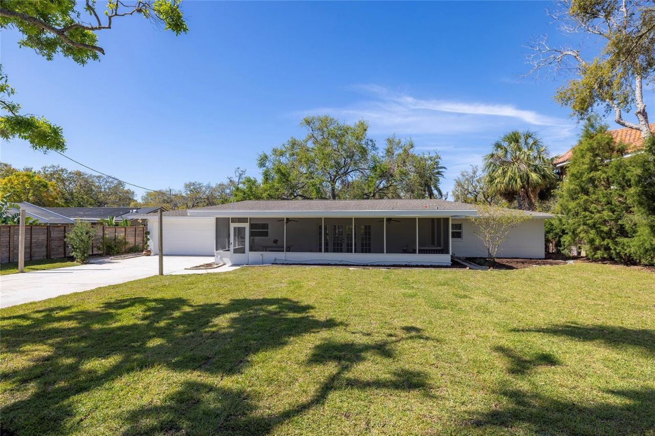 1433 Park Street N, Saint Petersburg, FL 33710 Photo