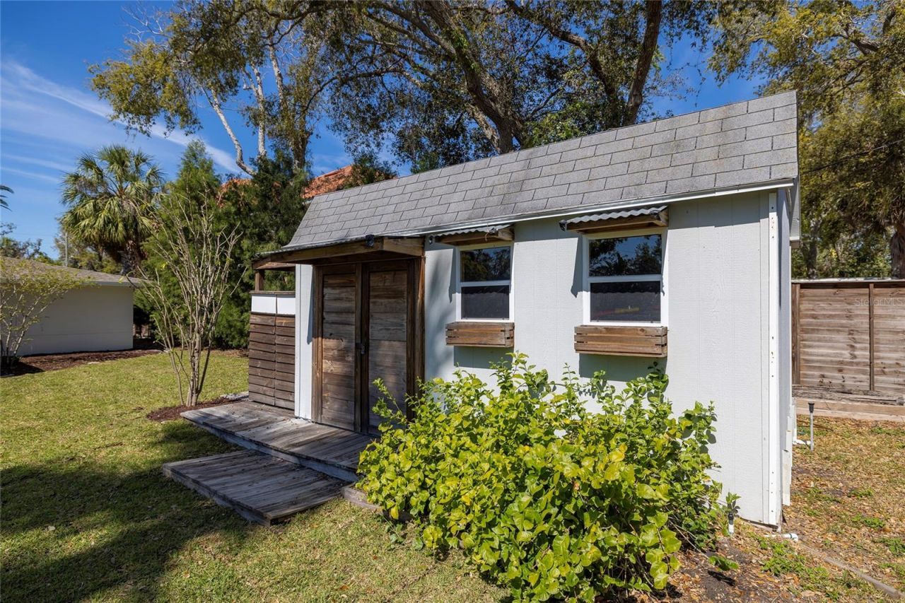 1433 Park Street N, Saint Petersburg, FL 33710 Photo