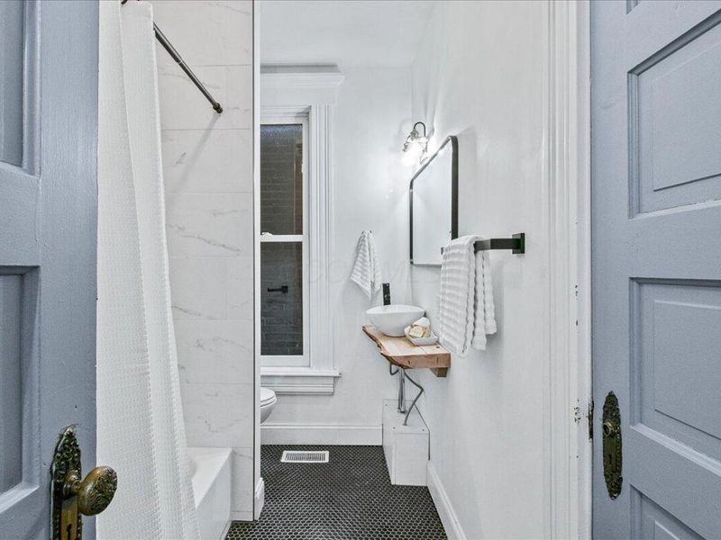 674 S Ohio Avenue , Columbus, OH 43205 Photo 27