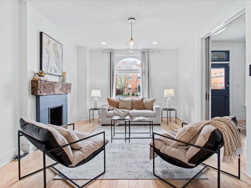 674 S Ohio Avenue , Columbus, OH 43205 Photo 4