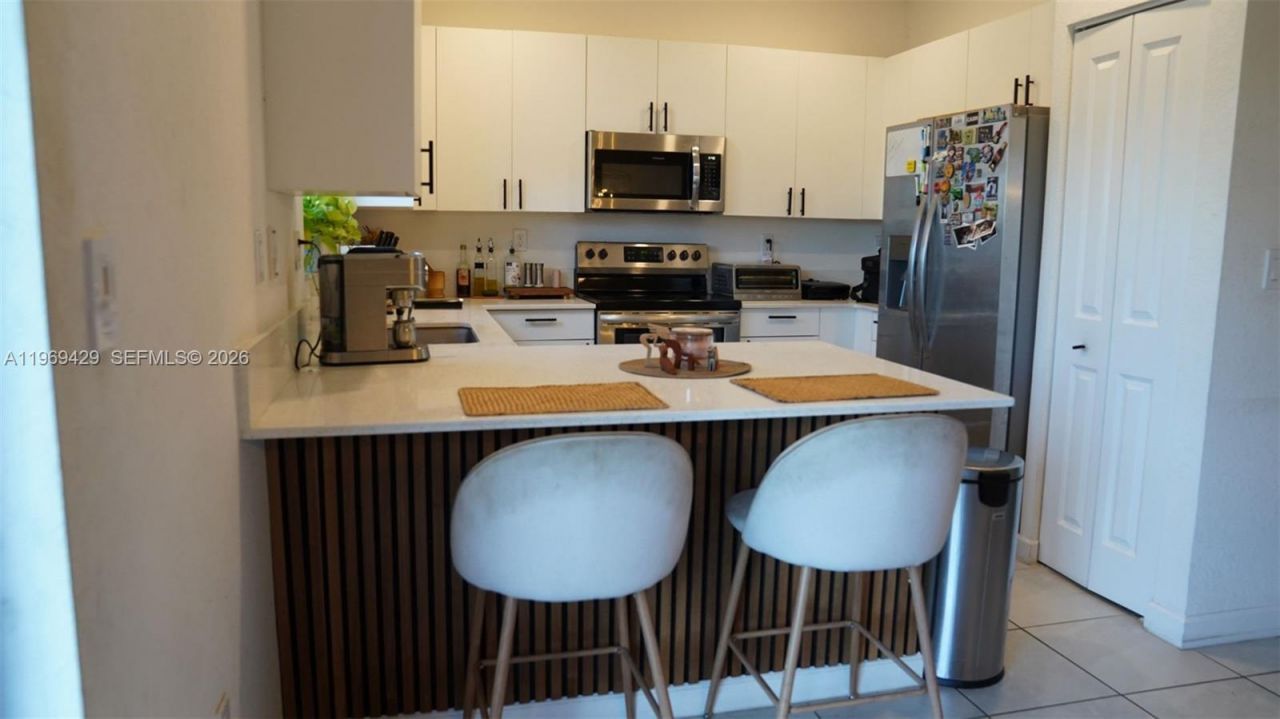 549 NW 204th St , Miami Gardens, FL 33169 Photo