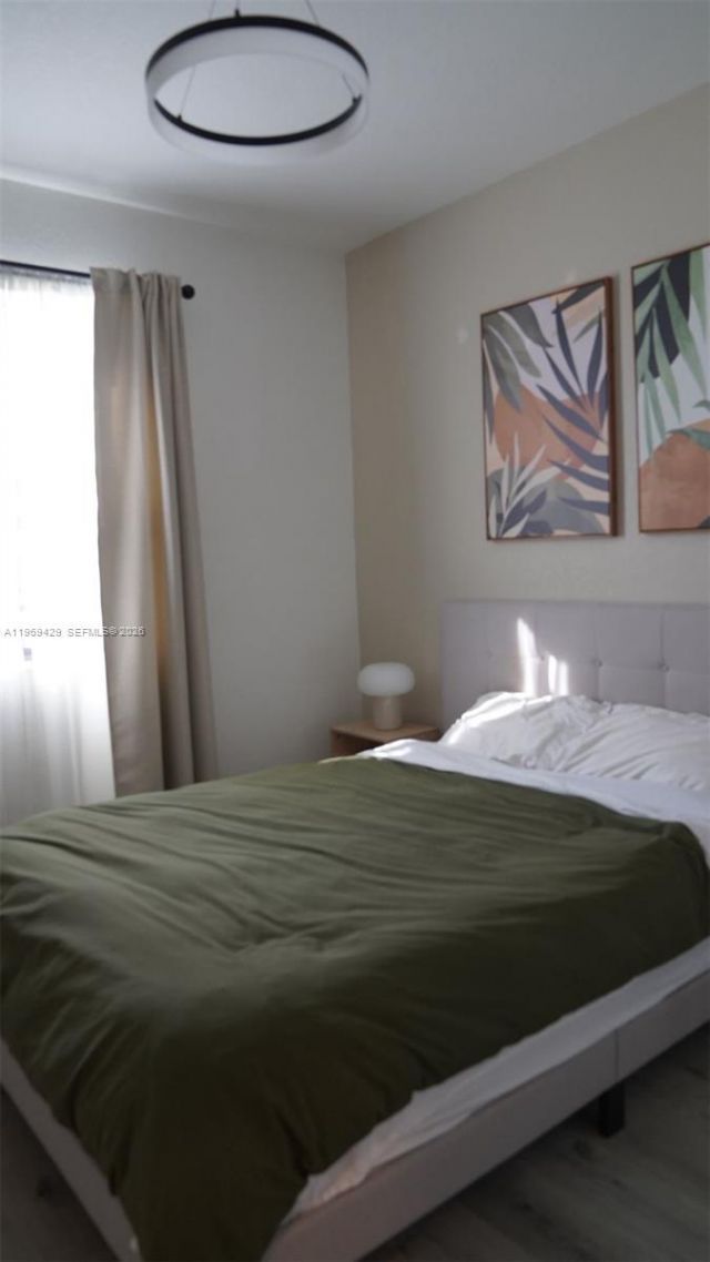 549 NW 204th St , Miami Gardens, FL 33169 Photo