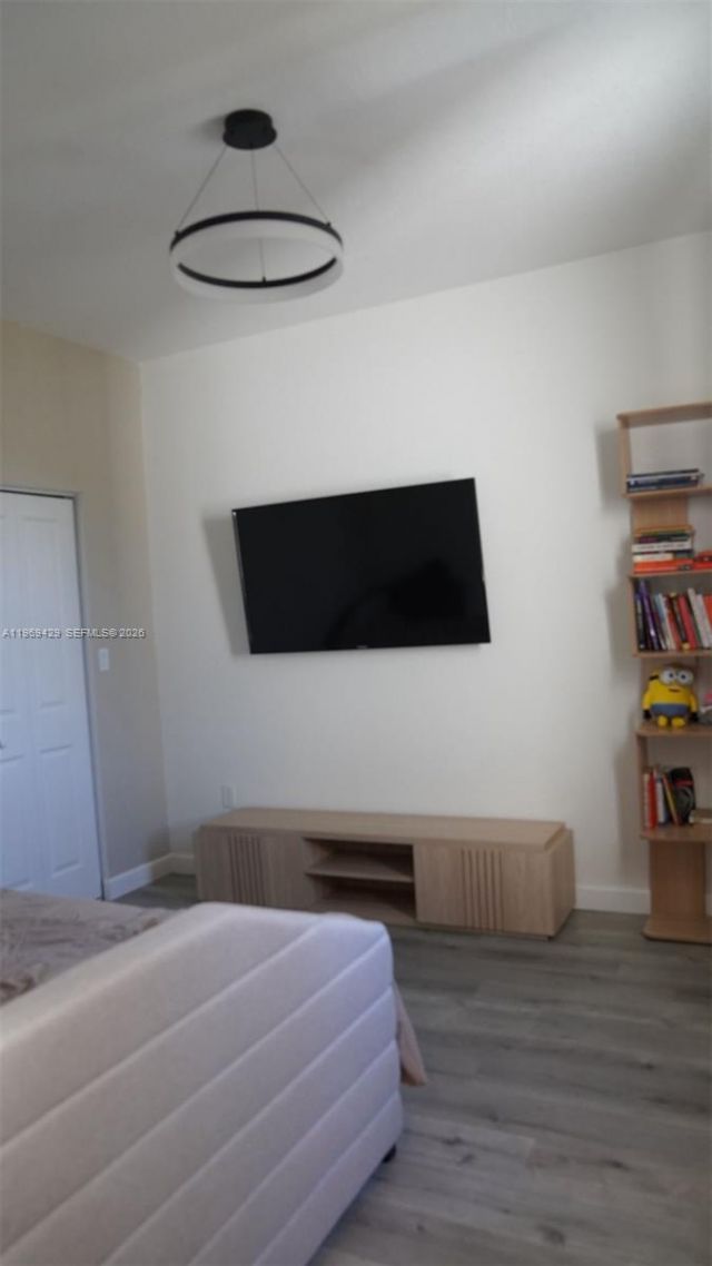 549 NW 204th St, Miami Gardens, FL 33169 Photo