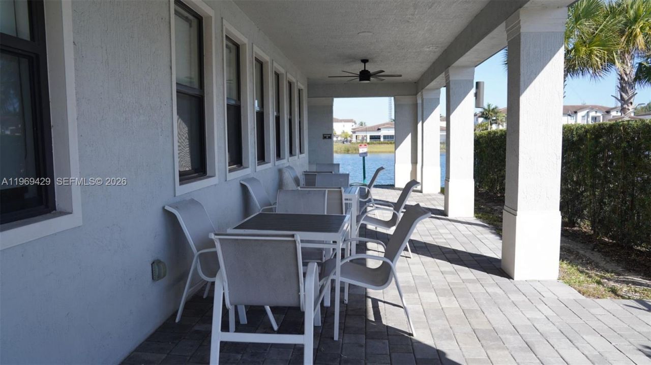 549 NW 204th St, Miami Gardens, FL 33169 Photo