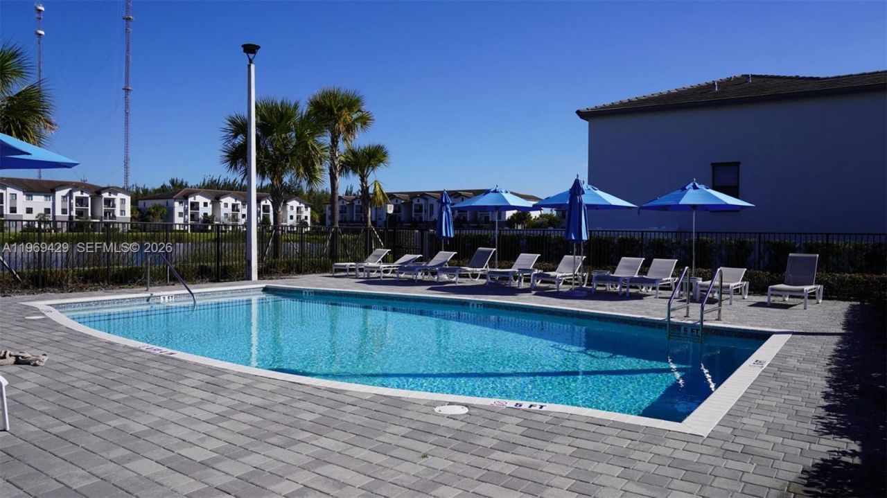 549 NW 204th St , Miami Gardens, FL 33169 Photo