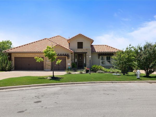 416 Maialina CV, Lakeway, TX 78738