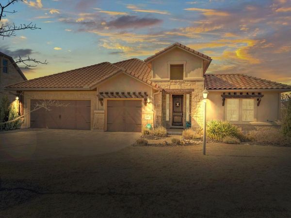 416 Maialina CV, Lakeway, TX 78738