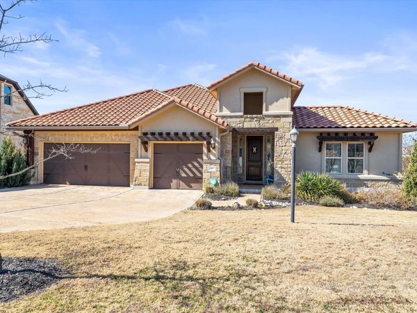 416 Maialina CV, Lakeway, TX 78738