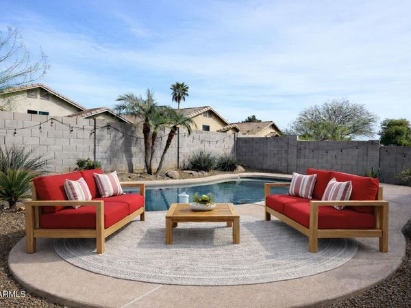8212 W BEHREND Drive, Peoria, AZ 85382