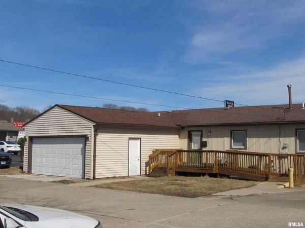 3709 16 Street, Moline, IL 51265