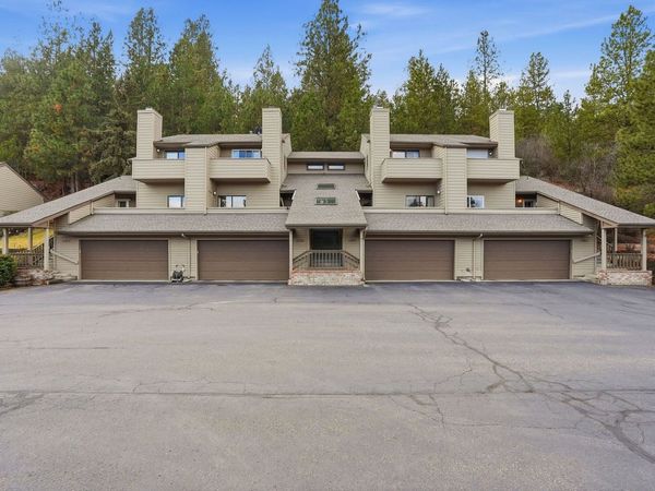 22804 E Clearwater Ln, Liberty Lake, WA 99019