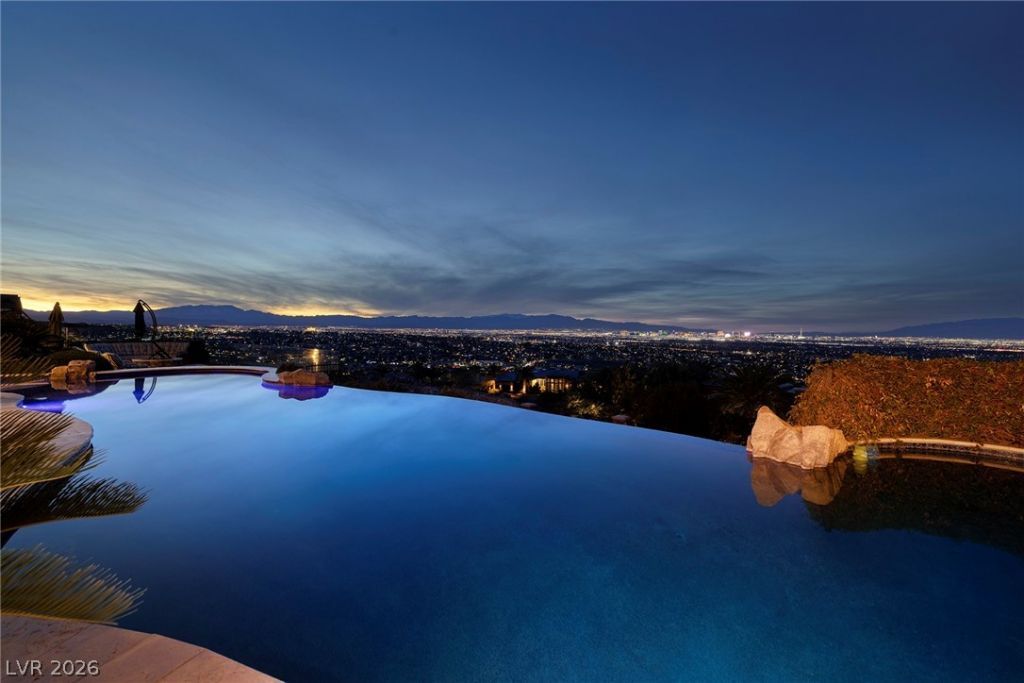 472 Saint Moritz Drive , Henderson, NV 89012